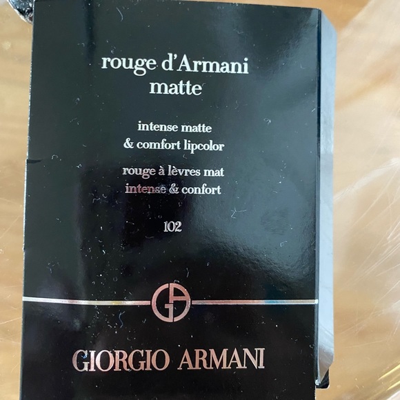 Giorgio Armani Rouge d’ Armani Matte
Intense matte - Picture 2 of 3